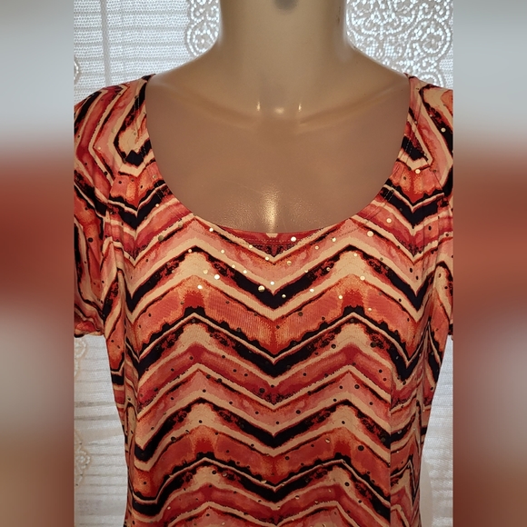 Studio 226 pink sparkle top size Medium - Picture 4 of 5